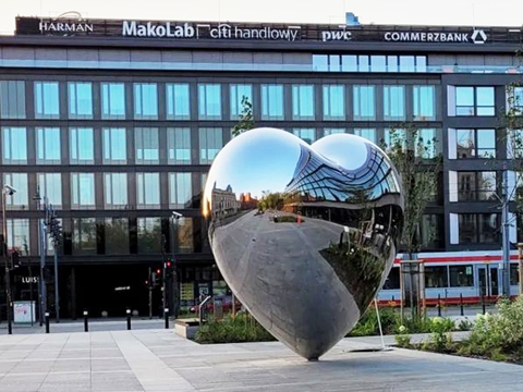 Mirror Stainless Steel Heart-shaped Sculpture in Lodz
