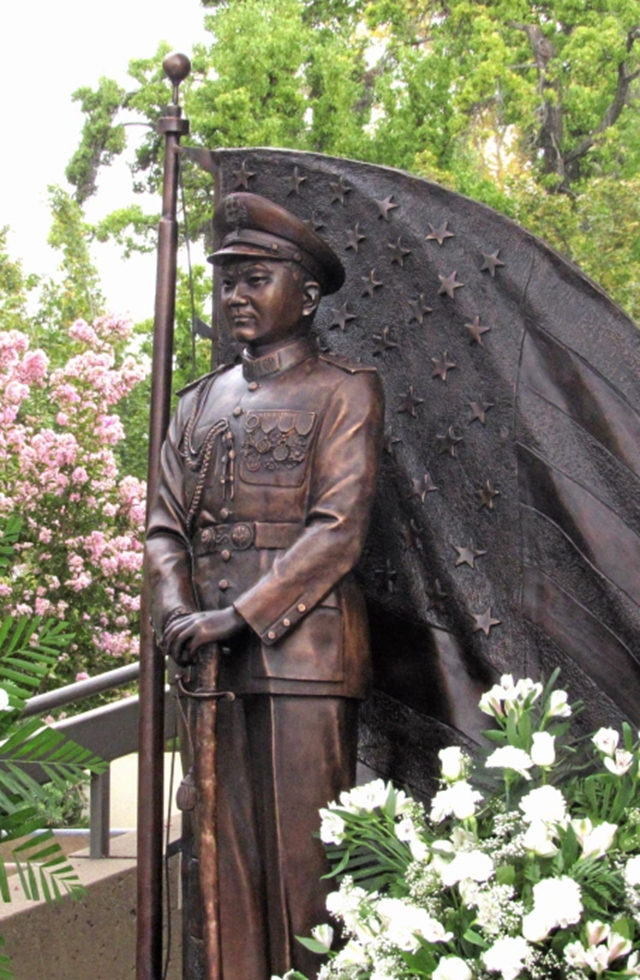General Vang Pao Statue